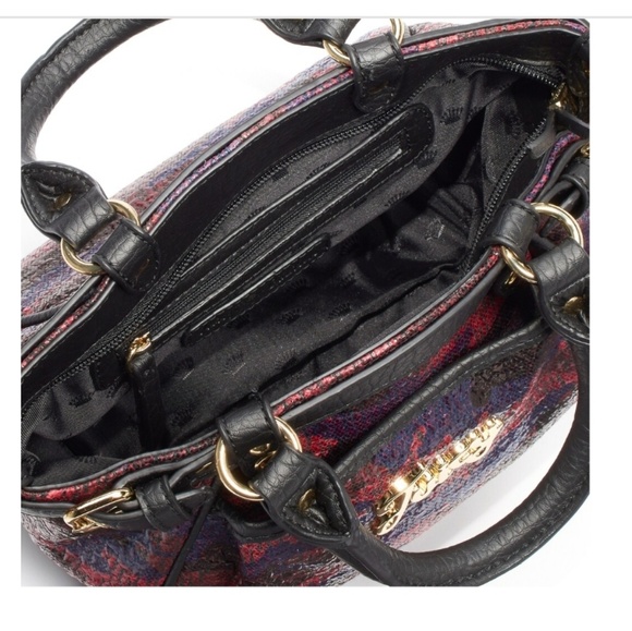 Juicy Couture Violet Crossbody Bag - Picture 3 of 5